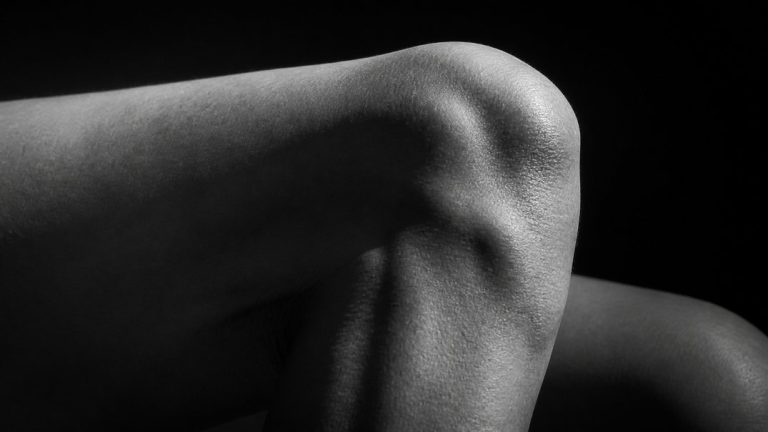 link between testosterone bone density
